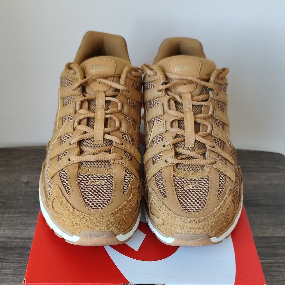 New - Nike P-6000 SE - Gorgeous and Comfy!